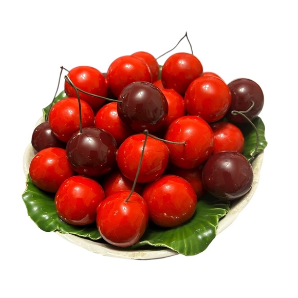 Vintage petite majolica MCM Capodimonte Cherry Basket made in Italy Bowl 6.5 " - Picture 3 of 13